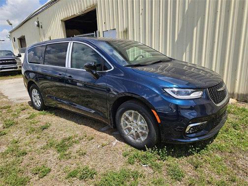 2025 Chrysler Pacifica L