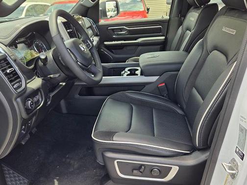 Bright White Clearcoat 2026 RAM 1500 Laramie