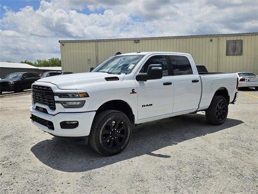 2025 RAM 2500 Big Horn Crew Cab 4x4 6'4' Box