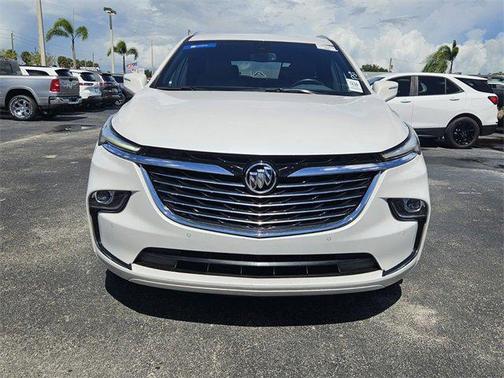 2023 Buick Enclave Essence FWD