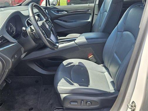 2023 Buick Enclave Essence FWD