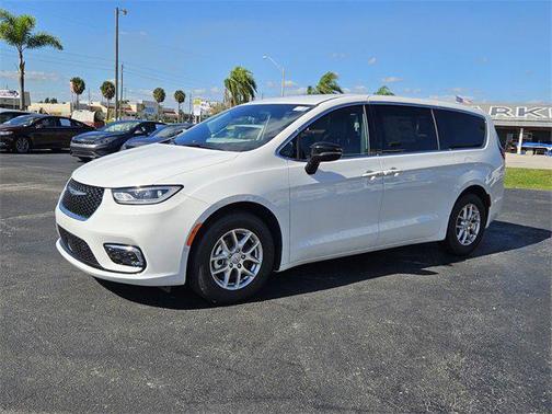 2025 Chrysler Pacifica L
