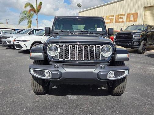 2026 Jeep Wrangler 4-Door Sahara 4x4
