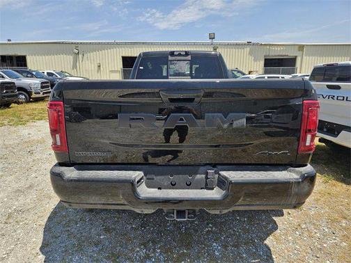 2025 RAM 3500 Big Horn Crew Cab 4x4 8' Box