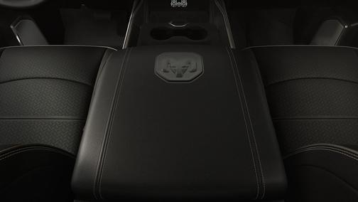 Diamond Black Crystal Pearlcoat 2026 RAM 2500 Laramie Crew Cab 4x4 6'4' Box