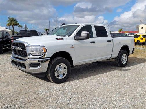 2024 RAM 2500 Tradesman Crew Cab 4x4 6'4' Box