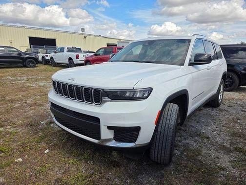 2023 Jeep Grand Cherokee L Laredo