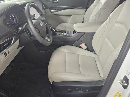 2022 Cadillac XT4 Luxury