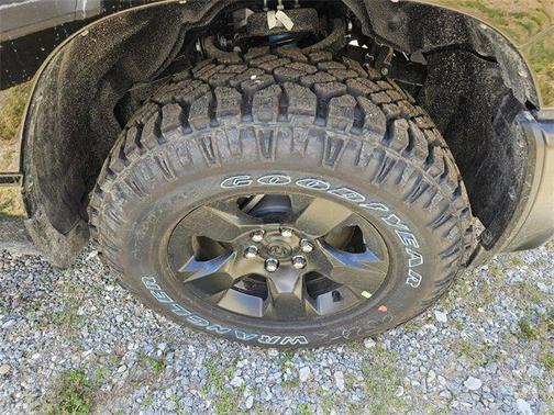 2025 RAM 1500 Warlock Crew Cab 4x4 5'7' Box