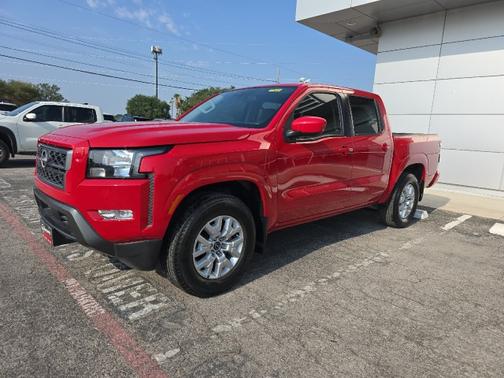 2022 Nissan Frontier SV