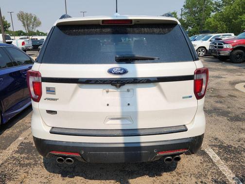 White Platinum Clearcoat Metallic 2018 Ford Explorer Sport