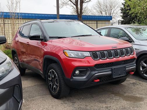 Red Hot Pearlcoat 2025 Jeep Compass Trailhawk