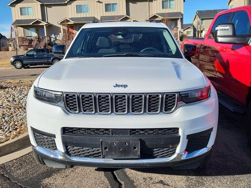 2023 Jeep Grand Cherokee L Laredo
