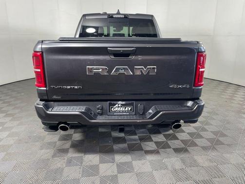 Granite Crystal Metallic Clearcoat 2026 RAM 1500 ST