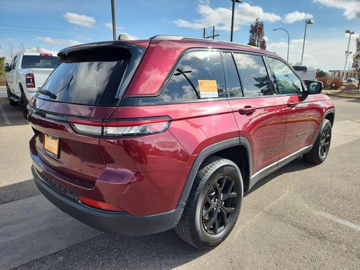 2024 Jeep Grand Cherokee Altitude