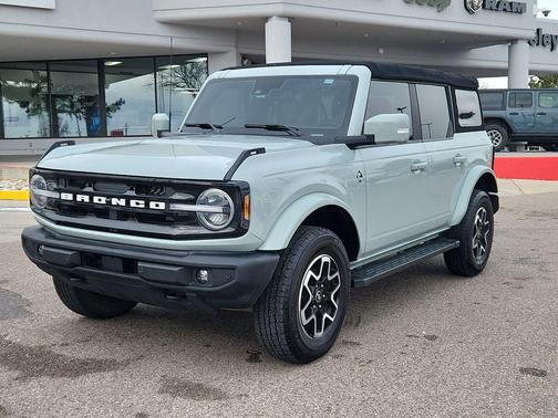 2022 Ford Bronco Outer Banks