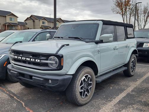 2022 Ford Bronco Outer Banks