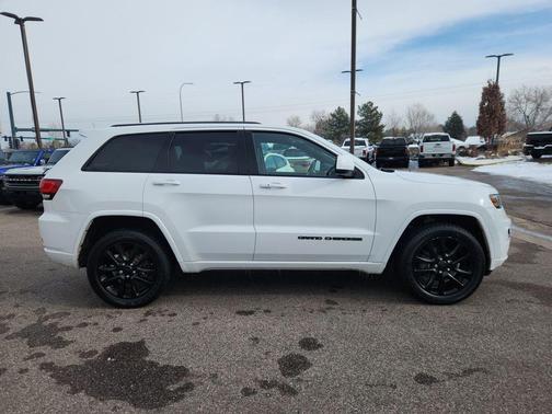 2018 Jeep Grand Cherokee Altitude
