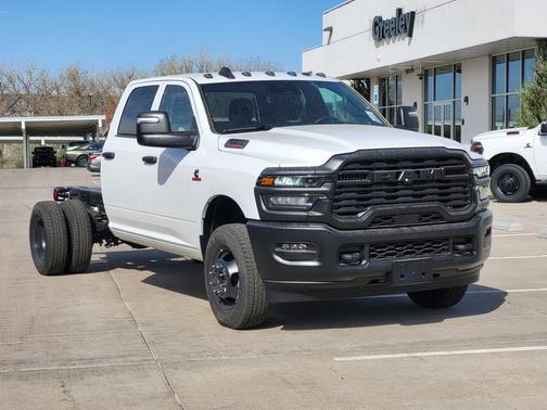 Bright White Clearcoat 2026 RAM 3500 Tradesman/Big Horn