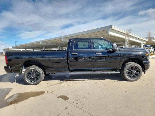 2026 RAM 2500 Black Express Crew Cab 4x4 8' Box