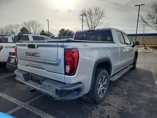 2022 GMC Sierra 1500 SLE