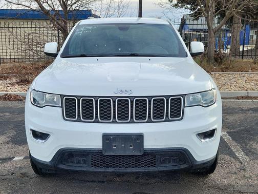 2019 Jeep Grand Cherokee Laredo