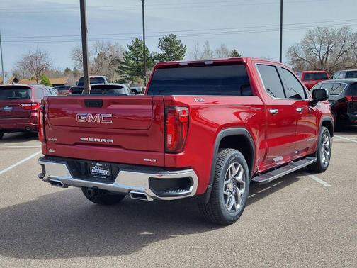 2022 GMC Sierra 1500 SLT