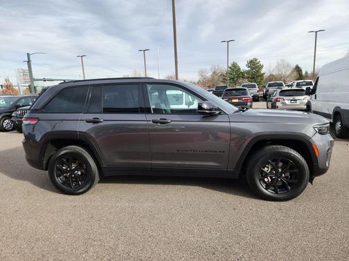 2024 Jeep Grand Cherokee Altitude