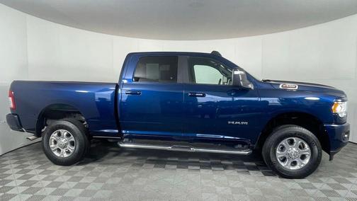 Patriot Blue Pearlcoat 2024 RAM 2500 Big Horn Crew Cab 4x4 6'4' Box