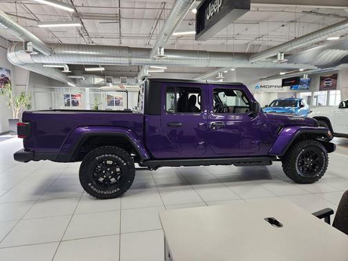 2026 Jeep Gladiator Willys 4x4