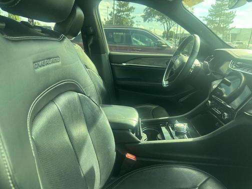 2022 Jeep Grand Cherokee L Overland