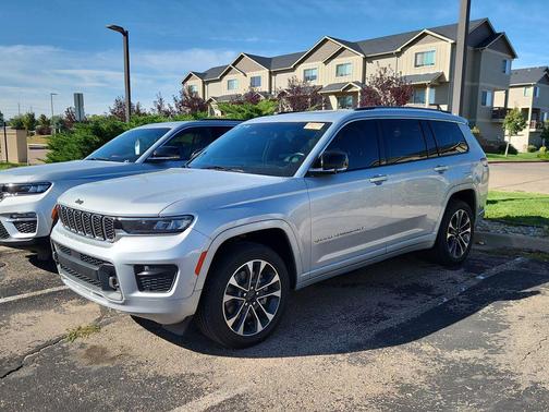 2022 Jeep Grand Cherokee L Overland
