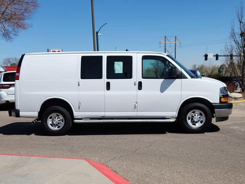 Summit White 2021 Chevrolet Express 2500 RWD 2500 Regular Wheelbase WT