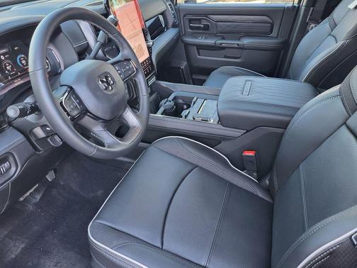 2026 RAM 2500 Limited Crew Cab 4x4 6'4' Box