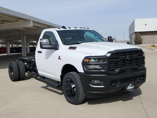 2026 RAM 3500 Tradesman/Big Horn