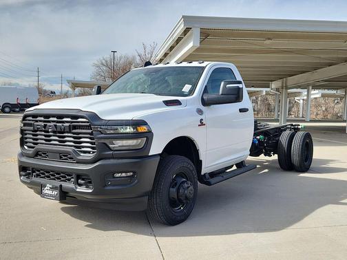 2026 RAM 3500 Tradesman/Big Horn