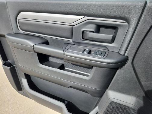 2026 RAM 3500 Tradesman/Big Horn