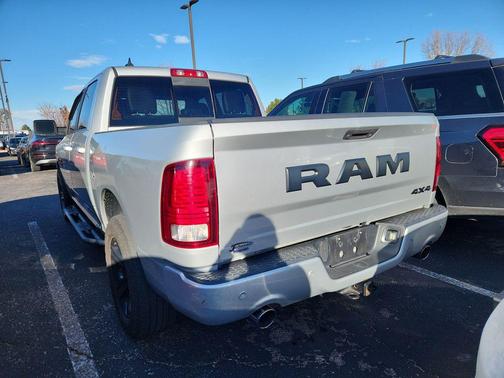 2018 RAM 1500 Night Crew Cab 4x4 5'7' Box