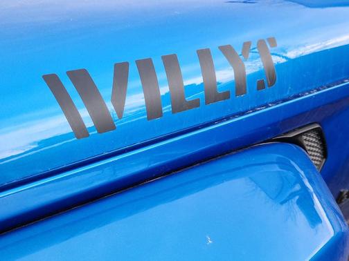 2021 Jeep Gladiator Willys 4x4