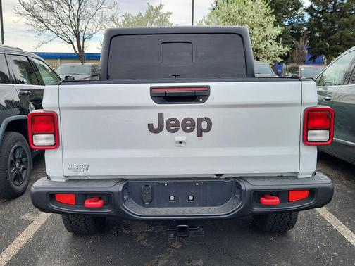 Bright White Clearcoat 2023 Jeep Gladiator Rubicon