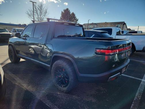 2022 Rivian R1T Adventure