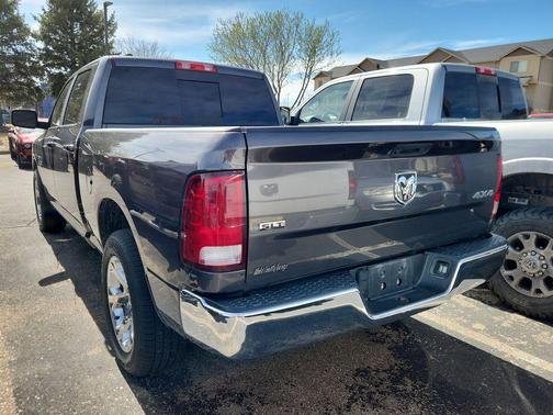 2019 RAM 1500 SLT