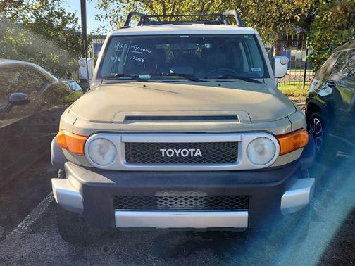 2012 Toyota FJ Cruiser Base