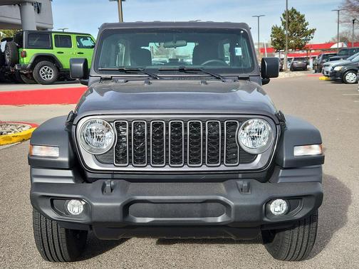 Granite Crystal Metallic Clearcoat 2026 Jeep Wrangler Sport