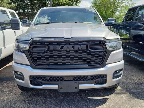 Billet Silver Metallic Clearcoat 2025 RAM 1500 Big Horn/Lone Star