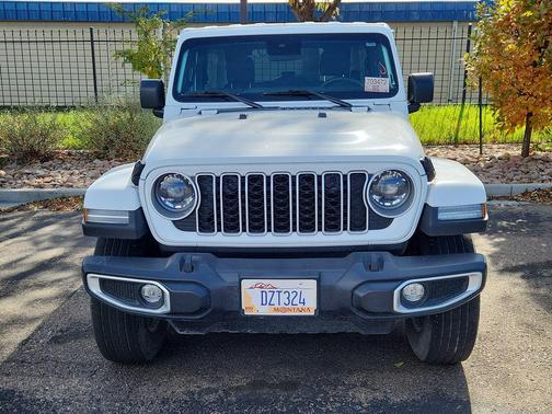 2024 Jeep Wrangler 4-Door Sahara 4x4