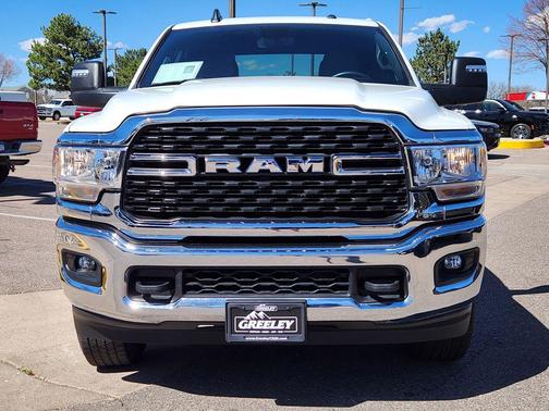 Bright White Clearcoat 2024 RAM 2500 Big Horn Crew Cab 4x4 6'4' Box