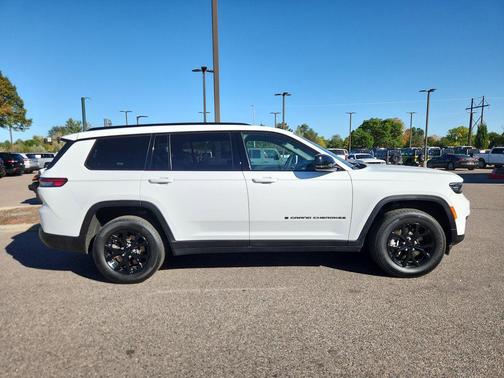 2024 Jeep Grand Cherokee L Altitude