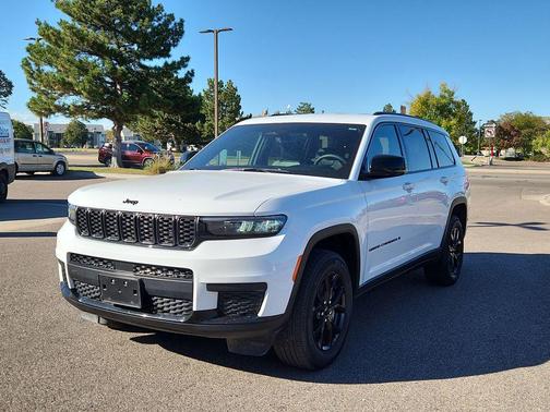 2024 Jeep Grand Cherokee L Altitude
