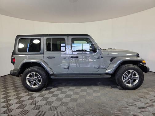 2022 Jeep Wrangler Unlimited Sahara